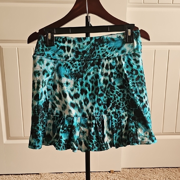 SassyFun Dona Jo Electric Blue and Black Ruffled Tennis Or Pickleball Skirt - Picture 3 of 7